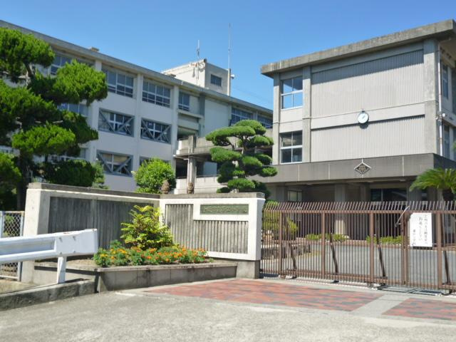 帯江小学校