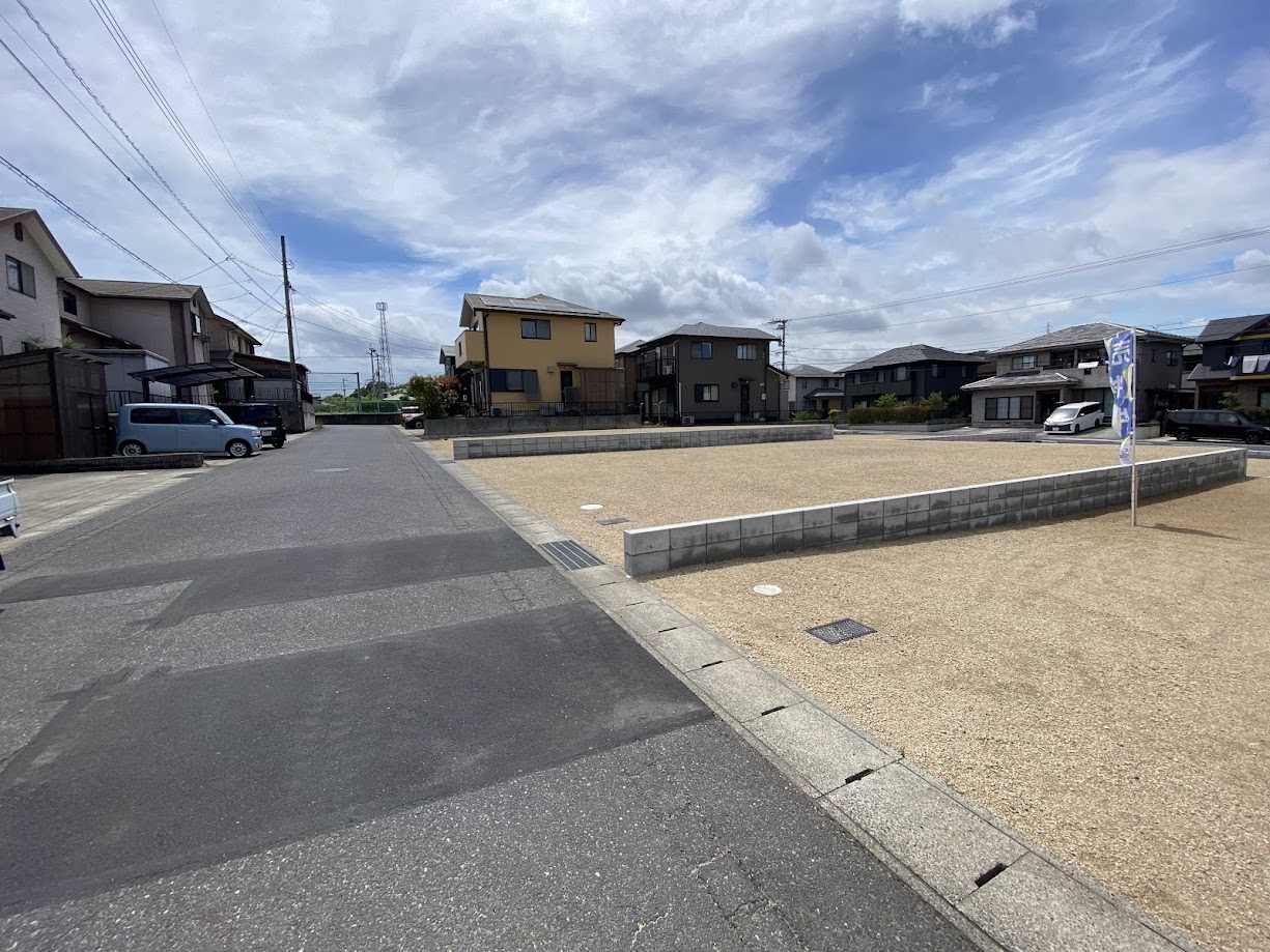 閑静な住宅街の中にあり、穏やかな日常生活を過ごせる場所です。