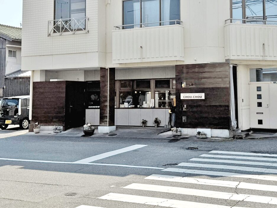 【Googleクチコミ評価★4.2の人気店】パンファクトリーシュシュ