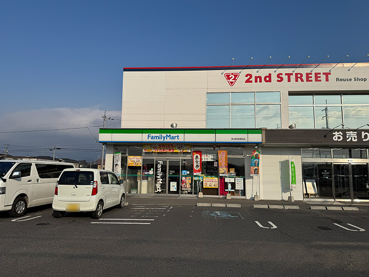 ファミリーマート 神辺町新徳田店